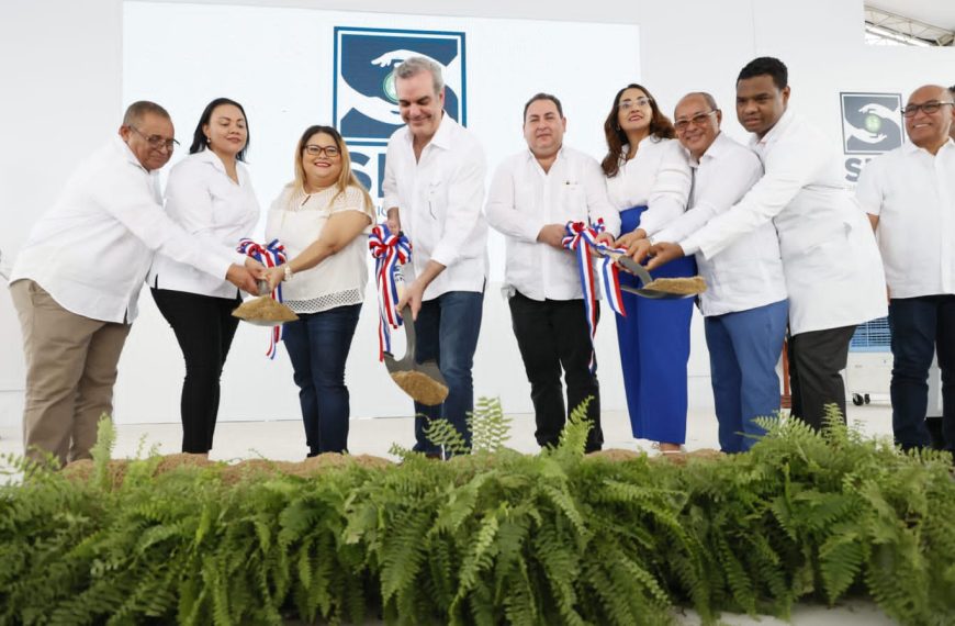 En Azua, Presidente Luis Abinader deja iniciada construcci&oacute;n del Hospital Traumatol&oacute;gico Taiw&aacute;n 19 de Marzo