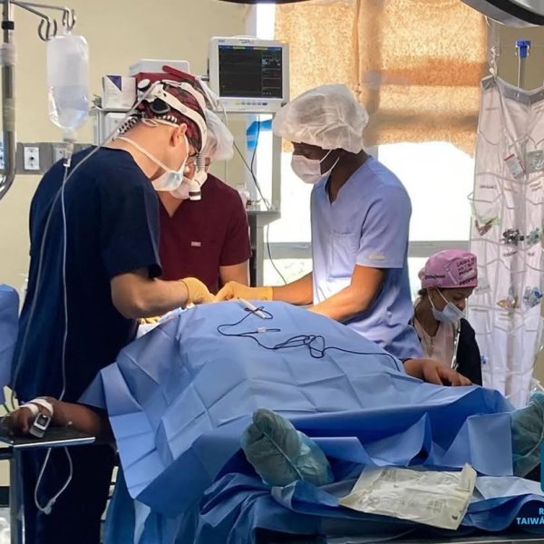 Operativo de Otorrino y Cirug&iacute;a Pl&aacute;stica Culmina con &Eacute;xito en el Hospital Regional Taiw&aacute;n